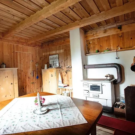Holzknechthuette Fuer 3 Personen